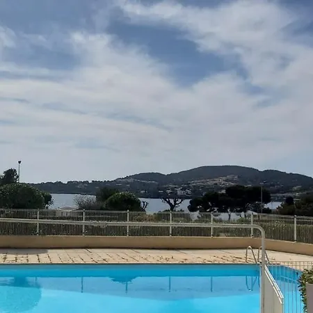 公寓 Bright Cocoon With Pool - Facing The Sea Saint-Raphaël