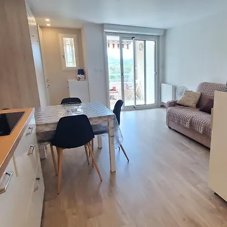 Bright Cocoon With Pool - Facing The Sea 公寓 *